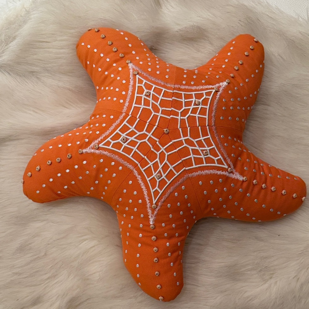 Rightside Designs Accent Pillow Starfish Shape
